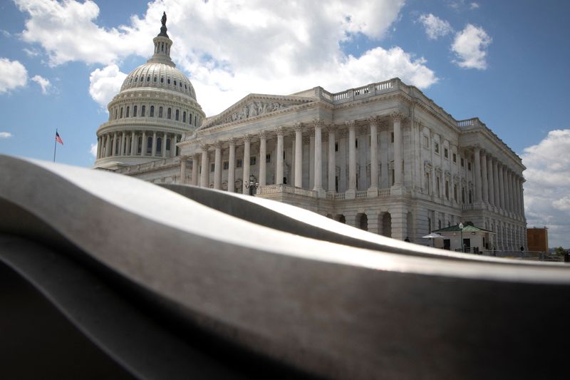 © Reuters. The U.S. Capitol is pictured following a Senate vote, on Capitol Hill in Washington, U.S., May 19, 2022. REUTERS/Tom Brenner