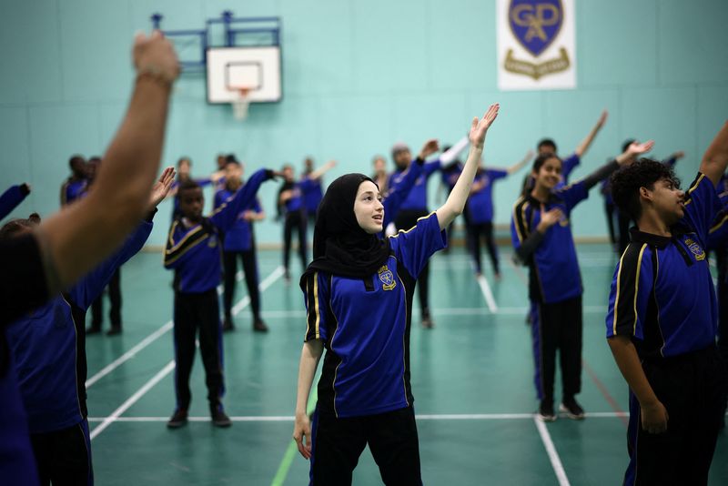 &copy; Reuters. Estudantes ensaiam em Birmingham para se apresentarem durante comemorações do Jubuileu de Platina da rainha britânica Elizabeth
11/05/2022 REUTERS/Henry Nicholls