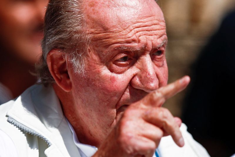 &copy; Reuters. Rei emérito da Espanha, Juan Carlos, comparece a regata no resort de Sanxenxo, na Espanha
20/05/2022 REUTERS/Pedro Nunes