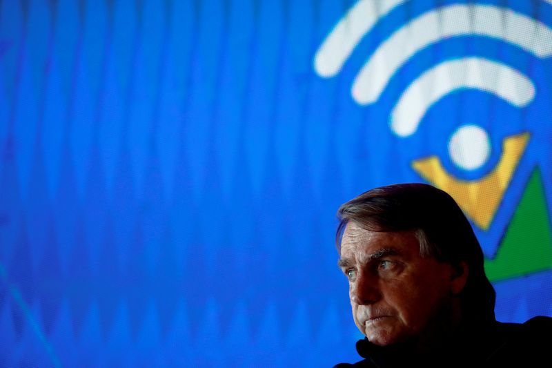 &copy; Reuters. Presidente Jair Bolsonaro durante entrevista coletiva em Porto Feliz, interior de São Paulo
20/05/2022 REUTERS/Amanda Perobelli