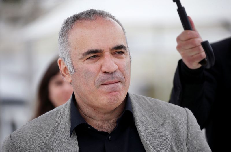 &copy; Reuters. FILE PHOTO: 72nd Cannes Film Festival - Photocall for the manga "Blitz" - Cannes, France, May 18, 2019. Former world chess champion Garry Kasparov poses. REUTERS/Stephane Mahe