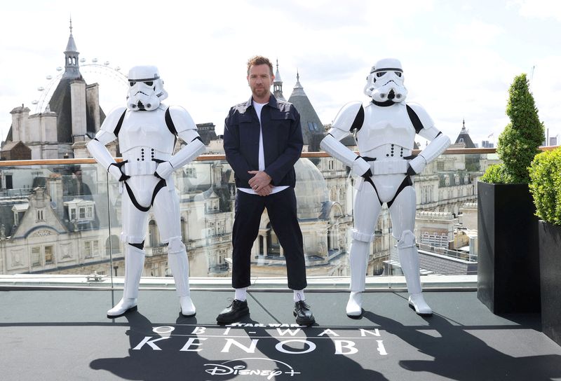 &copy; Reuters. Ewan McGregor posa no Hotel Corinthia, em Londres, em evento para promover série "Obi-Wan Kenobi", do Disney+
12/05/2022
REUTERS/Matthew Childs