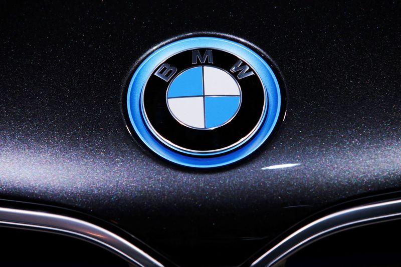 &copy; Reuters. FILE PHOTO: The BMW logo is seen during the 2016 New York International Auto Show in Manhattan, New York, March 24, 2016. REUTERS/Eduardo Munoz/File Photo