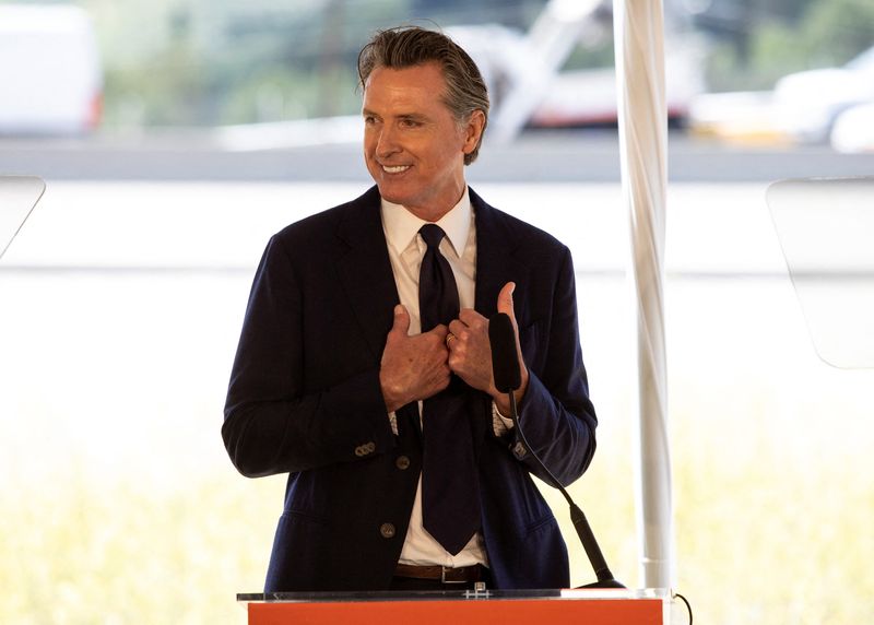 &copy; Reuters. FILE PHOTO: California Governor Gavin Newsom speaks during the groundbreaking ceremony for the "Wallis Annenberg Wildlife Crossing" over a major freeway in Agoura Hills, near Los Angeles, California, U.S., April 22, 2022.  REUTERS/Aude Guerrucci