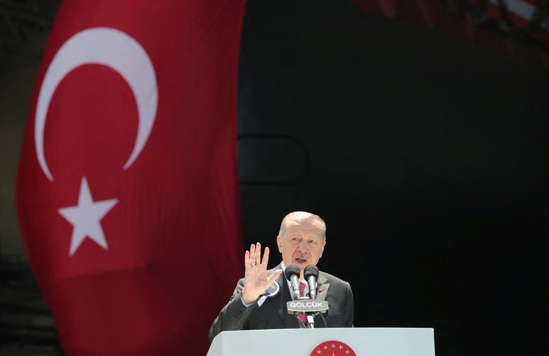 &copy; Reuters. الرئيس التركي رجب طيب أردوغان يتحدث في إزميت بتركيا يوم الاثنين. صورة لرويترز من المكتب الصحفي للرئاسة التركية. (يحظر إعادة بيع أو الاحتفاظ 