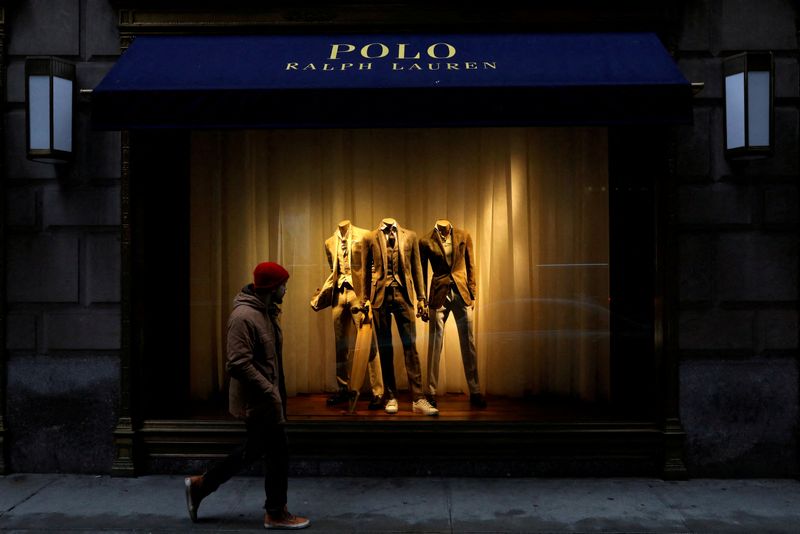 Ralph Lauren expects margins to grow on resilient luxury demand