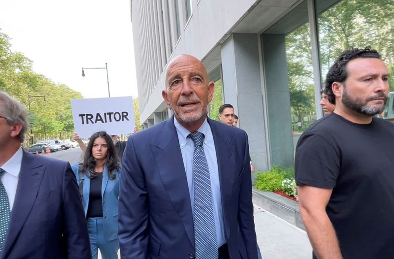 &copy; Reuters. FILE PHOTO: Thomas Barrack, a billionaire friend of Donald Trump who chaired the former President's inaugural fund, arrives at the Brooklyn Federal Courthouse in Brooklyn, New York, U.S., July 26, 2021.  REUTERS/Andrew Hofstetter/File Photo