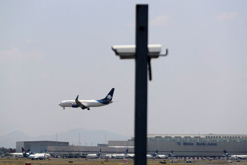 Mexico airlines, authorities see coveted U.S. safety rating months away