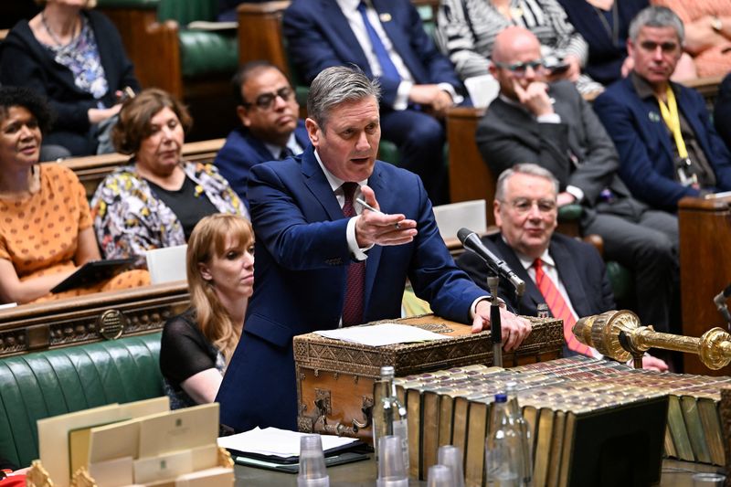 &copy; Reuters. British Labour Party opposition leader Keir Starmer gestures during Prime Minister's Questions at the House of Commons, in London, Britain, May 18, 2022. UK Parliament/Jessica Taylor/Handout via REUTERS