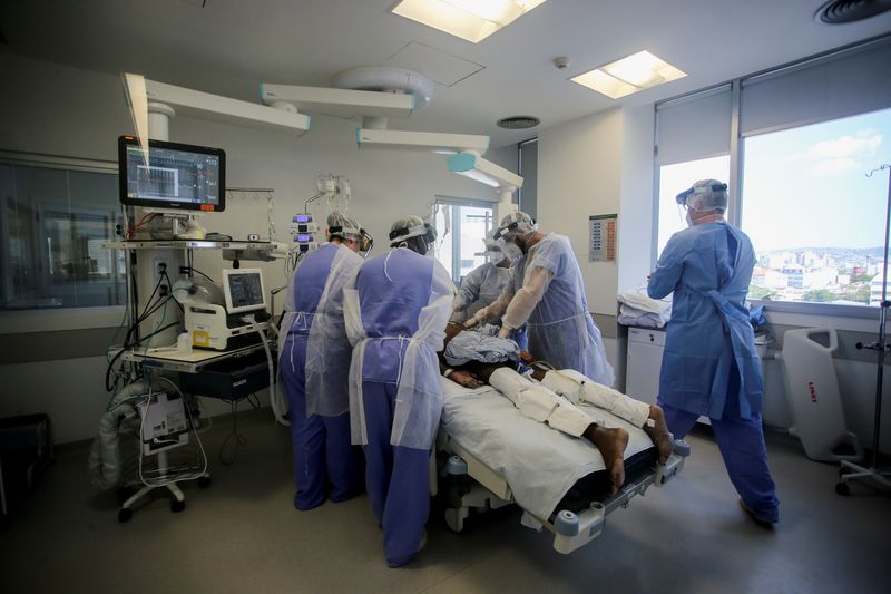 © Reuters. Hospital em Porto Alegre
14/01/2022
REUTERS/Diego Vara