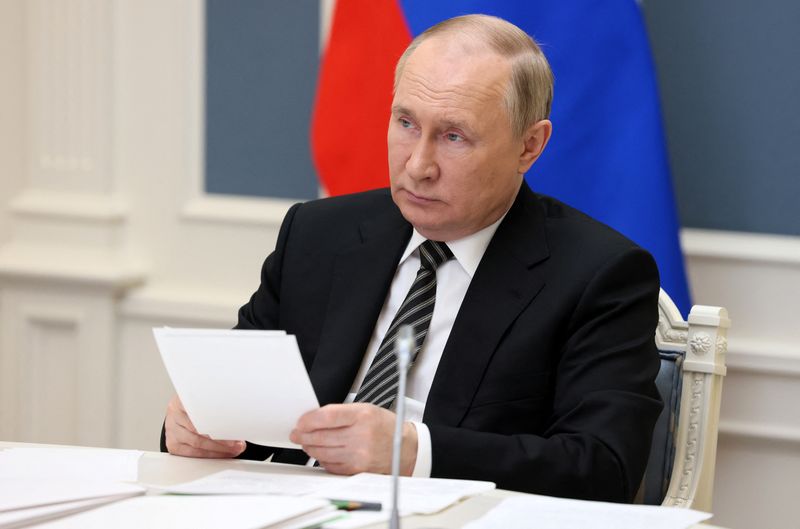 &copy; Reuters. オーストリアのネハンマー首相は、ロシアのプーチン大統領（写真）が、ウクライナとの捕虜交換で協議する用意があると表明したと語った。２７日撮影（２０２２ 年　ロイター／Sputnik/Mik