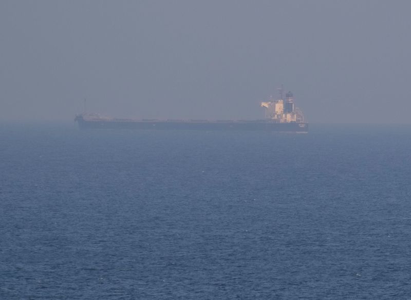 &copy; Reuters. Um navio que transporta grãos ucranianos é visto no Mar Negro perto do porto ucraniano de Odesa
22/04/2023
REUTERS/Serhii Smolientsev