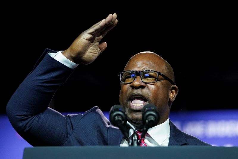 &copy; Reuters. U.S. Rep. Jamaal Bowman (D-NY) speaks prior to U.S. President Joe Biden delivering remarks on the federal government's debt limit during a visit to SUNY Westchester Community College Valhalla in Valhalla, New York, U.S., May 10, 2023. REUTERS/Kevin Lamarq