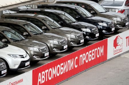 Japan puts the brakes on lucrative used-car trade with Russia By Reuters