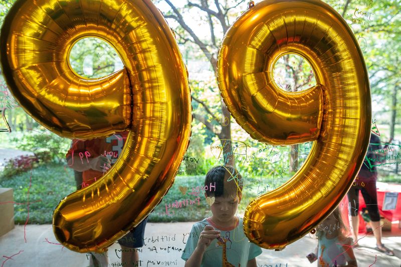 &copy; Reuters. 　９月３０日、カーター元米大統領の９９歳の誕生日を祝うイベントが、地元の南部ジョージア州などで週末に開かれた（２０２３年　ロイター/Elijah Nouvelage）