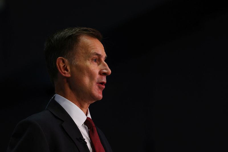 © Reuters. British Chancellor of the Exchequer Jeremy Hunt attends the Britain's Conservative Party's annual conference in Manchester, Britain, October 2, 2023. REUTERS/Hannah McKay
