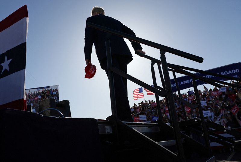 &copy; Reuters. FILE PHOTO: Former U.S. President Donald Trump takes the stage during the first rally for his re-election campaign at Waco Regional Airport in Waco, Texas, U.S., March 25, 2023. REUTERS/Leah Millis/File Photo