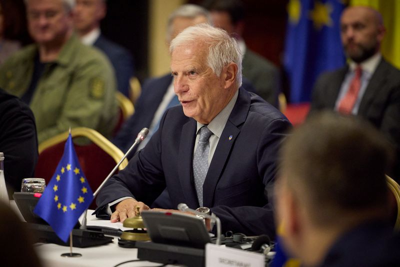 &copy; Reuters. European Union Foreign Policy Chief Josep Borrell speaks during a EU-Ukraine foreign ministers meeting, amid Russia's attack on Ukraine, in Kyiv, Ukraine October 2, 2023. Ukrainian Presidential Press Service/Handout via REUTERS