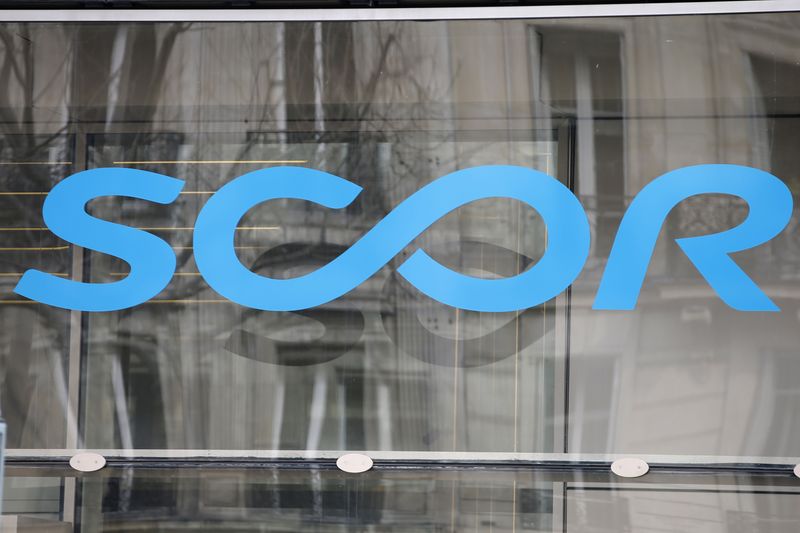 &copy; Reuters. Le logo de la société Scor est vu à son siège parisien. /Photo prise le 24 février 2016/REUTERS/Charles Platiau