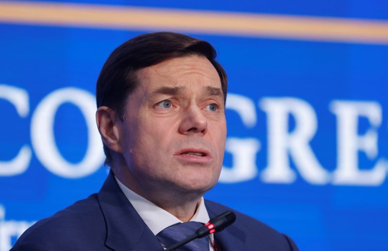 &copy; Reuters. FILE PHOTO: Alexey Mordashov, Chairman of the Board of Directors of Severstal, speaks during a session of the St. Petersburg International Economic Forum (SPIEF) in Saint Petersburg, Russia June 16, 2022. REUTERS/Maxim Shemetov/FILE PHOTO