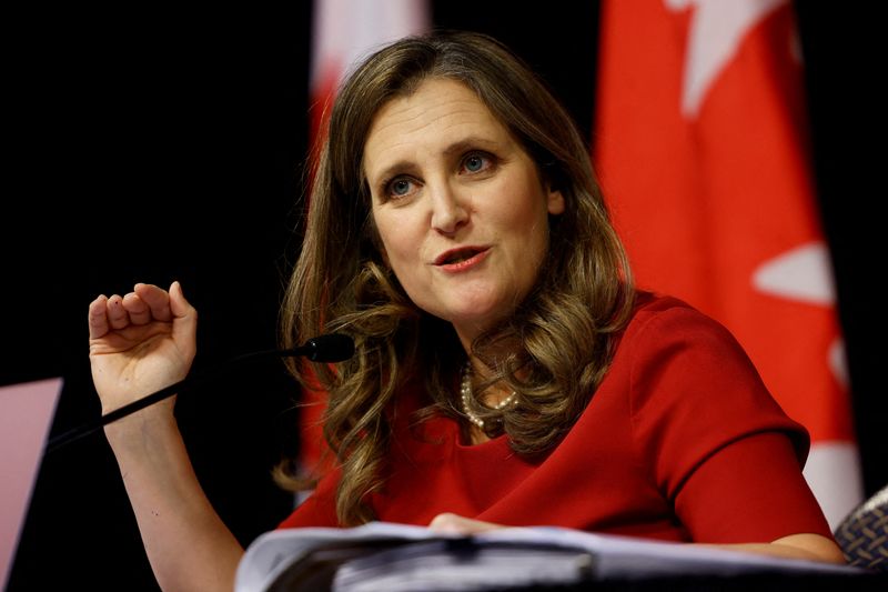 &copy; Reuters. FILE PHOTO: Canada's Deputy Prime Minister and Minister of Finance Chrystia Freeland takes part in a press conference before delivering the fall economic update in Ottawa, Canada, November 21, 2023. REUTERS/Blair Gable/File Photo