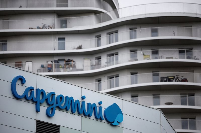 &copy; Reuters. A Capgemini logo is seen at the company's office in Nantes, France, February 13, 2024. REUTERS/Stephane Mahe/File Photo
