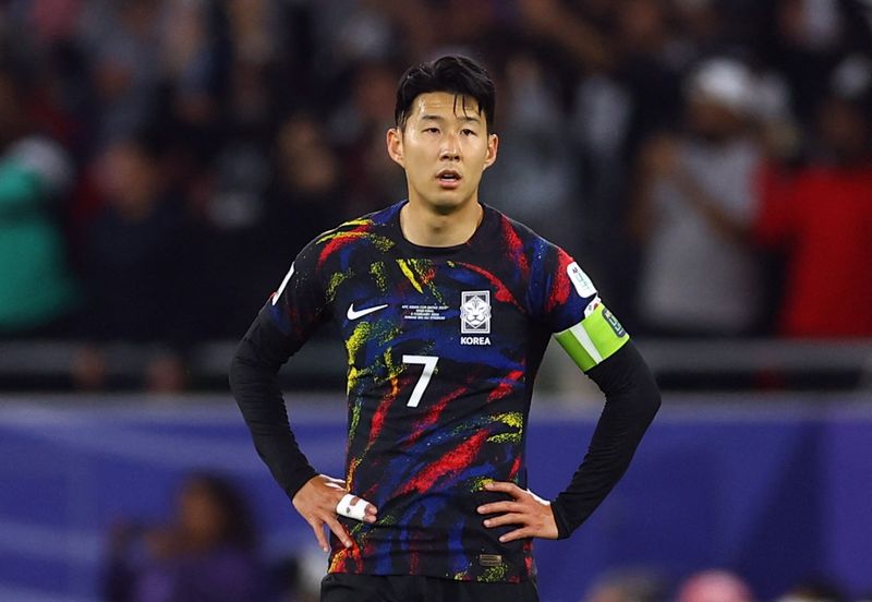 &copy; Reuters. سون هيونج-مين قائدمنتخب كوريا الجنوبية لكرة القدم بعد مباراة فريقه أمام الأردن في كأس آسيا لكرة القدم في مدينة الريان بقطر بتاريخ السادس من 