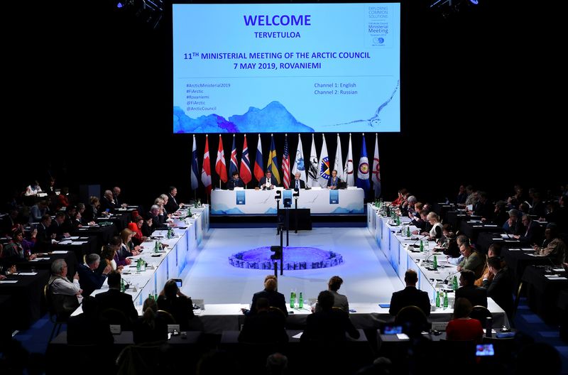 &copy; Reuters. FOTO DE ARCHIVO. Ministros de Asuntos Exteriores asisten a la cumbre del Consejo Ártico en el Lappi Areena en Rovaniemi, Finlandia. 7 de mayo de 2019. Mandel Ngan/Pool vía REUTERS