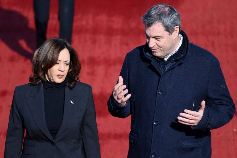 &copy; Reuters. FILE PHOTO: U.S. Vice President Kamala Harris is welcomed by Bavarian Premier Markus Soeder as she arrives to attend the international Munich Security Conference (MSC), at Munich Franz Josef Strauss Airport, Germany February 15, 2024. REUTERS/Wolfgang Rat