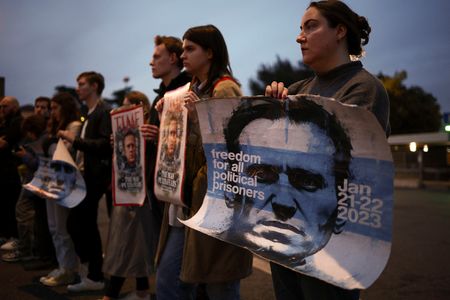 Russian emigres gather across Europe to mourn Navalny, denounce Putin By Reuters