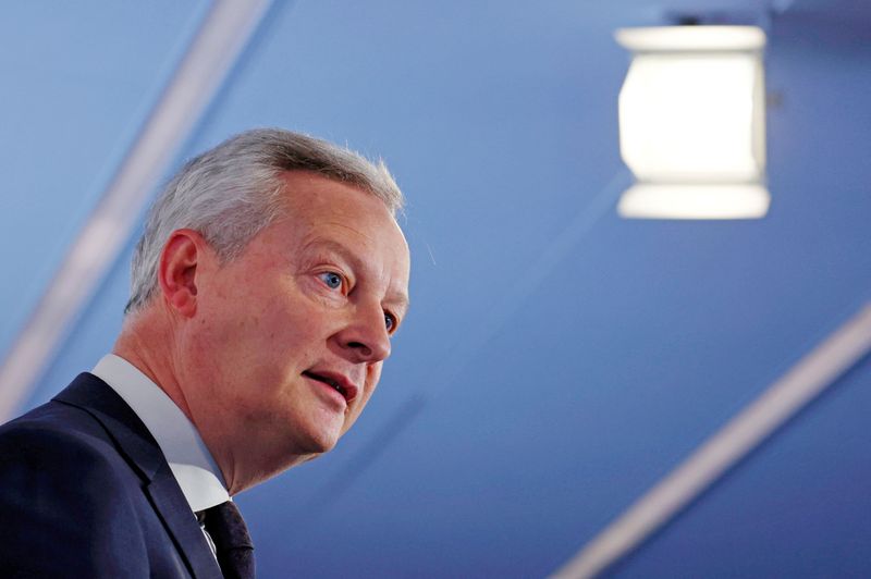 &copy; Reuters. French Minister for Economy, Finance, Industry and Digital Security Bruno Le Maire delivers a speech during the inauguration of a new hub in France dedicated to the artificial intelligence (AI) sector, at the Google France headquarters in Paris, France, F