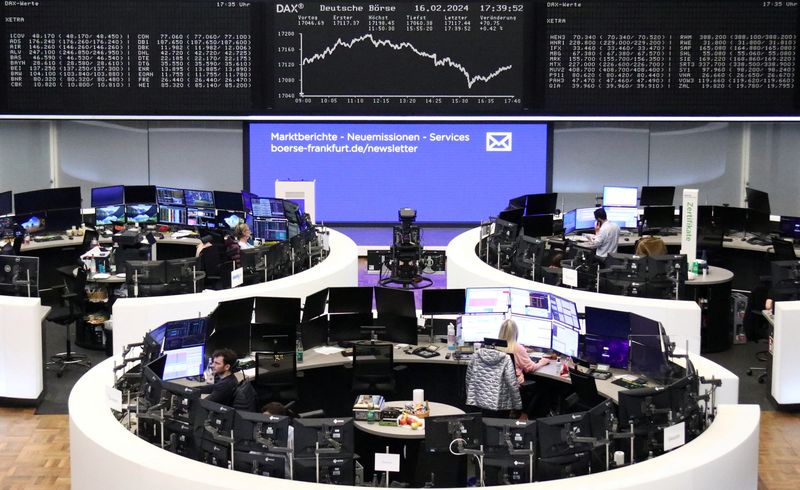 &copy; Reuters. The German share price index DAX graph is pictured at the stock exchange in Frankfurt, Germany, February 16, 2024.     REUTERS/Staff/file photo