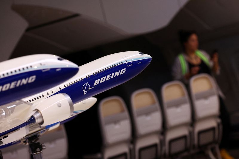 &copy; Reuters. A view of Boeing model planes at their booth ahead of the Singapore Airshow at Changi Exhibition Centre in Singapore February 18, 2024. REUTERS/Edgar Su