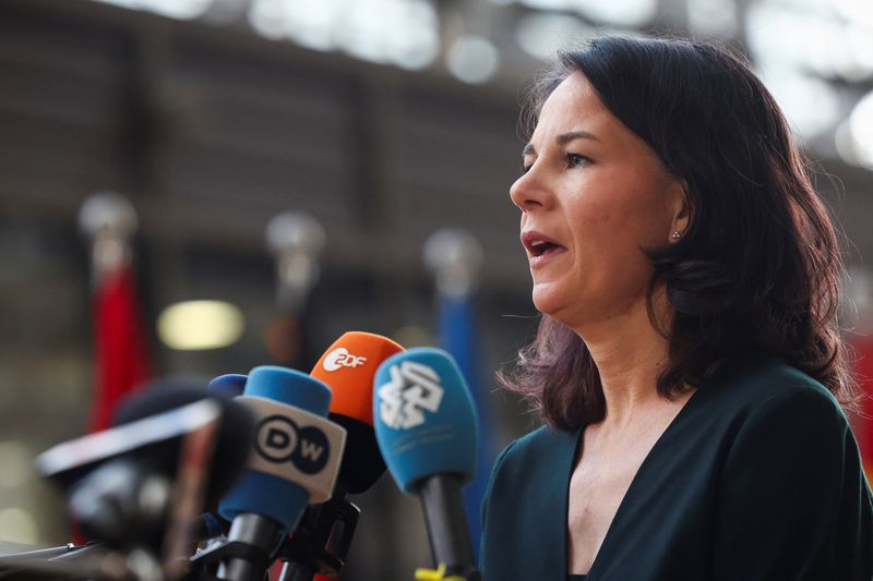 © Reuters. Germany's Foreign Minister Annalena Baerbock talks to the press as she attends a meeting of European Union foreign ministers in Brussels, Belgium February 19, 2024. REUTERS/Yves Herman