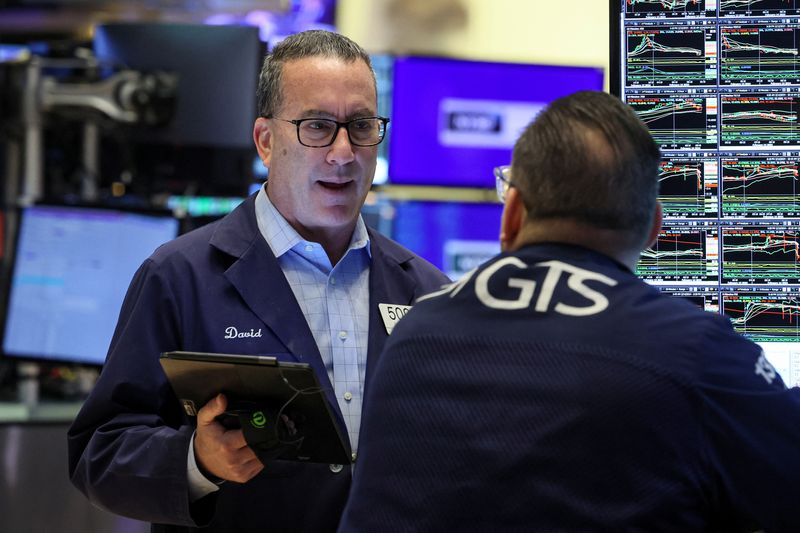 &copy; Reuters. Des traders à la Bourse de New York. /Photo prise le 14 février 2024/REUTERS/Brendan McDermid