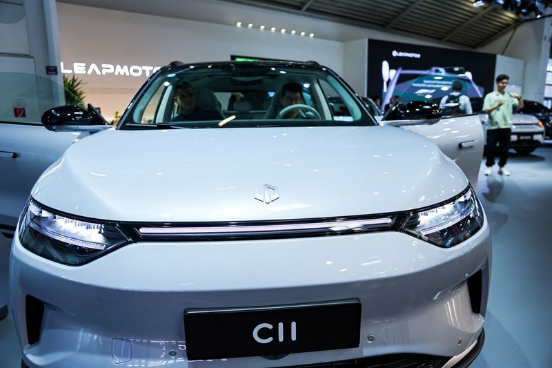 © Reuters. FILE PHOTO: A view shows model C11 of Leapmotor, a Chinese automobile manufacturer, displayed during an event a day ahead of the official opening of the 2023 Munich Auto Show IAA Mobility, in Munich, Germany, September 4, 2023. REUTERS/Leonhard Simon