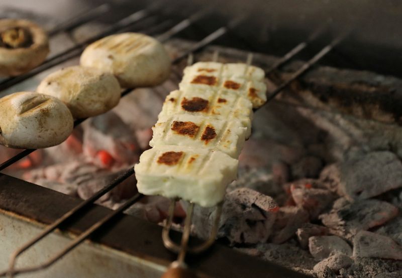 EU top court dismisses bid to drop Halloumi protected status