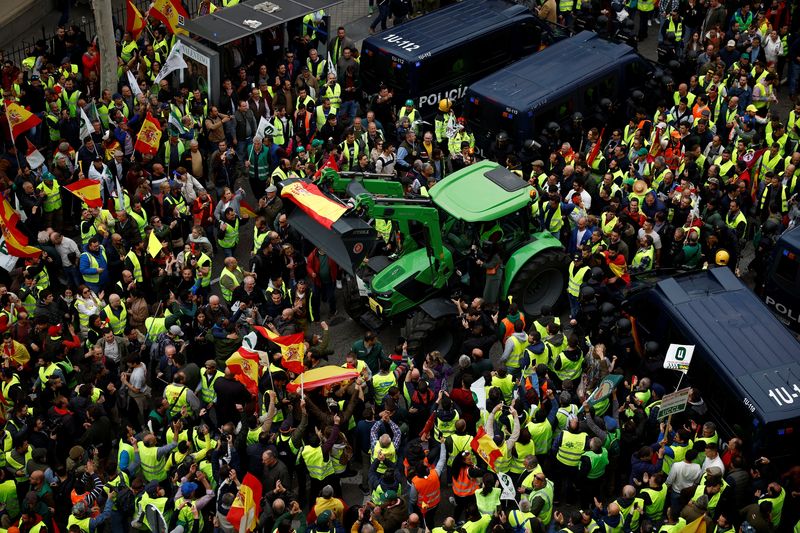 &copy; Reuters. Protesto de agricultores em Madrid
21/02/2024
REUTERS/Juan Medina