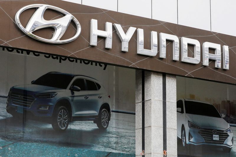 &copy; Reuters. FILE PHOTO: Hyundai logo is seen at a Hyundai City Store, a company operated outlet, in Karachi, Pakistan, February 8, 2022. REUTERS/Akhtar Soomro