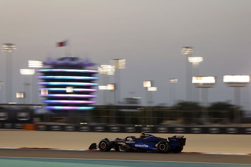 &copy; Reuters. IMAGEN REFERENCIAL. El piloto de Williams Logan Sargeant durante las pruebas de pretemporada, en el Circuito Internacional de Bahréin, Sakhir, Bahréin - Febrero 22, 2024. REUTERS/Hamad I Mohammed