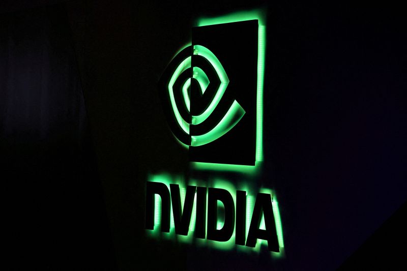 &copy; Reuters. FOTO DE ARCHIVO: Un logotipo de NVIDIA se muestra en SIGGRAPH 2017 en Los Ángeles, California, Estados Unidos. 31 de julio de 2017.  REUTERS/Mike Blake/Archivo