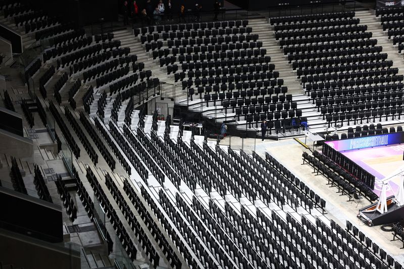 &copy; Reuters. FOTO DE ARCHIVO: Vista general de los asientos del Adidas Arena durante la Inauguración del recinto que albergará eventos de los Juegos Olímpicos de París 2024 en París, Francia. 11 de febrero, 2024. REUTERS/Stephanie Lecocq/Archivo