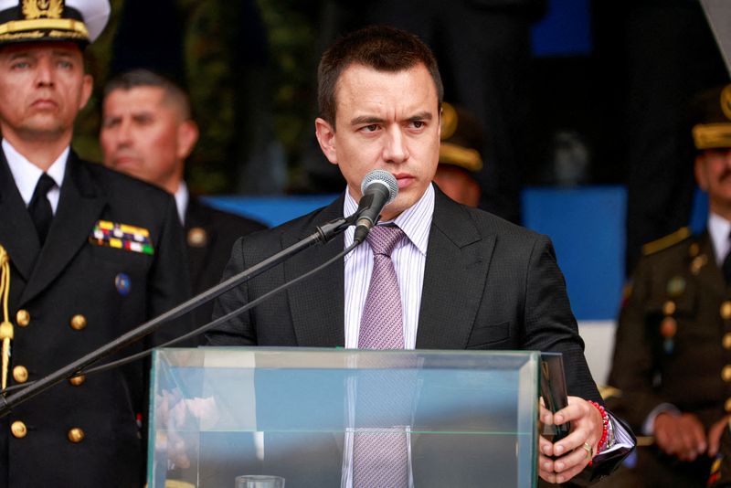 &copy; Reuters. O presidente do Equador, Daniel Noboa, fala durante cerimônia de entrega de equipamentos à Polícia Nacional em Quito
22/01/2024
REUTERS/Karen Toro/File Photo