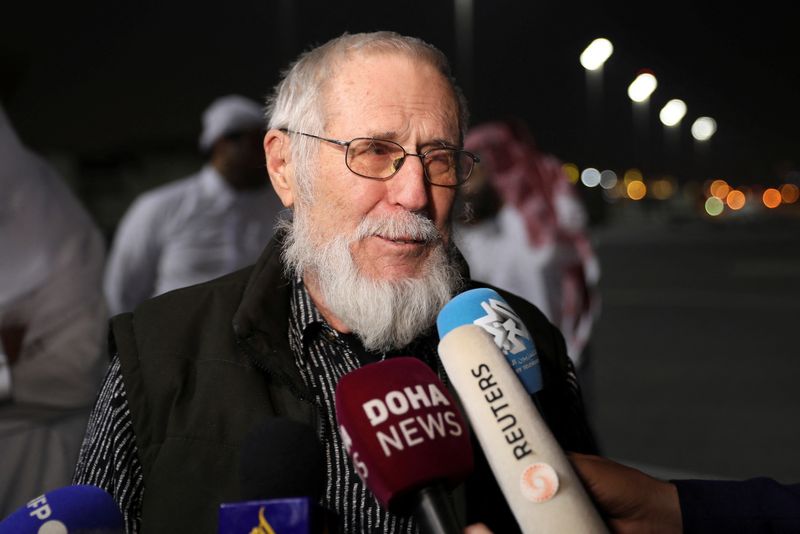 &copy; Reuters. Released taliban hostage and Austrian national Herbert Fritz speaks with the media after disembarking from a plane, in Doha, Qatar, February 25, 2024. REUTERS/Arafat Barbakh