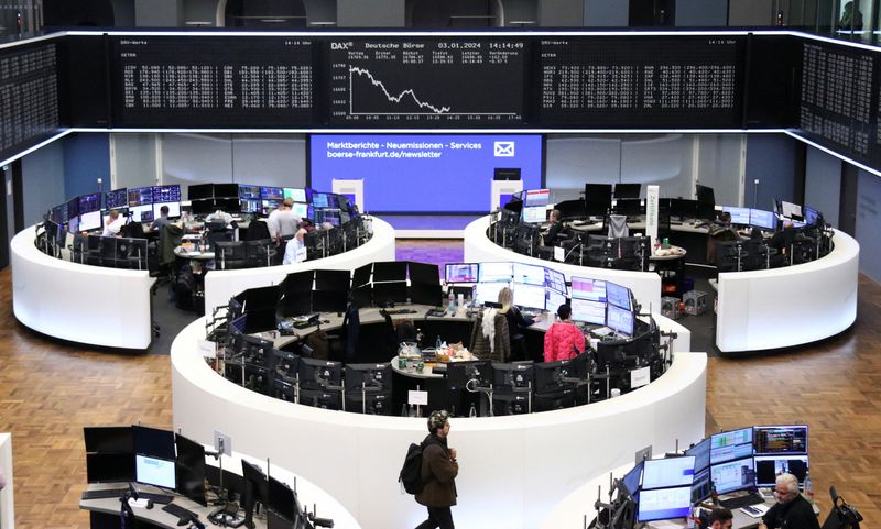 &copy; Reuters. FILE PHOTO: The German share price index DAX graph is pictured at the stock exchange in Frankfurt, Germany, January 3, 2024. REUTERS/Staff/File Photo