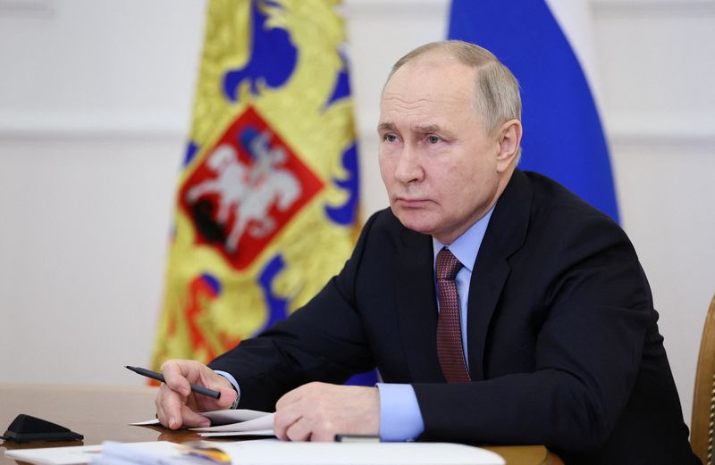 &copy; Reuters. الرئيس الروسي فلاديمير بوتين خلال اجتماع في روسيا يوم 22 فبراير شباط 2024. صورة لرويترز من ممثل لوكالات الأنباء. 