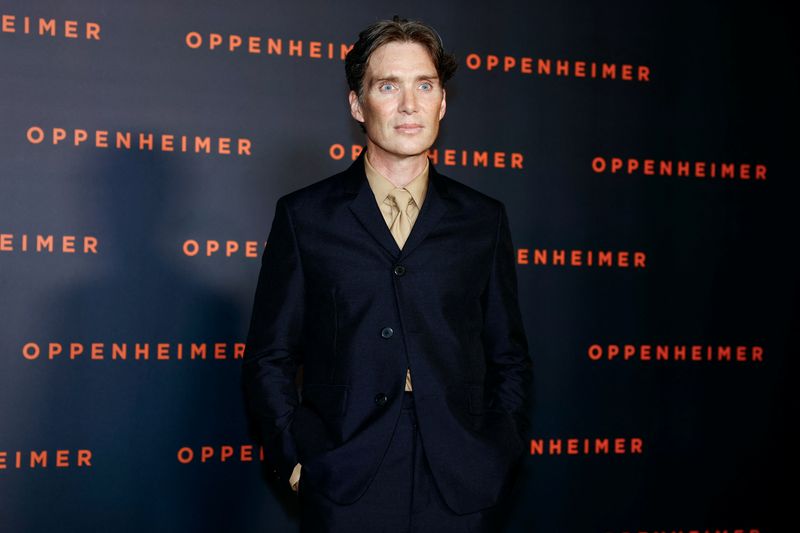 &copy; Reuters. FOTO DE ARCHIVO. El actor Cillian Murphy posa durante una sesión fotográfica antes del estreno de la película "Oppenheimer" en el Grand Rex de París, Francia. 11 de julio de 2023. REUTERS/Sarah Meyssonnier