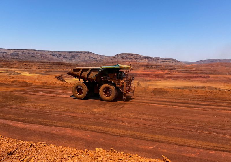 &copy; Reuters. Caminhão circula por mina de minério de ferro
19/10/2023
REUTERS/Melanie Burton