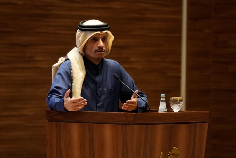 &copy; Reuters. رئيس الوزراء ووزير الخارجية القطري محمد بن عبد الرحمن آل ثاني خلال مؤتمر صحفي في الدوحة يوم السادس من فبراير شباط 2024 في صورة لرويترز من ممثل 