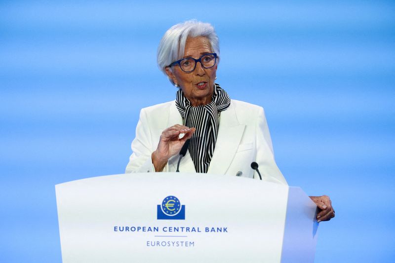 &copy; Reuters. La presidente della Banca centrale europea Christine Lagarde a Francoforte, Germania.   REUTERS/Kai Pfaffenbach/